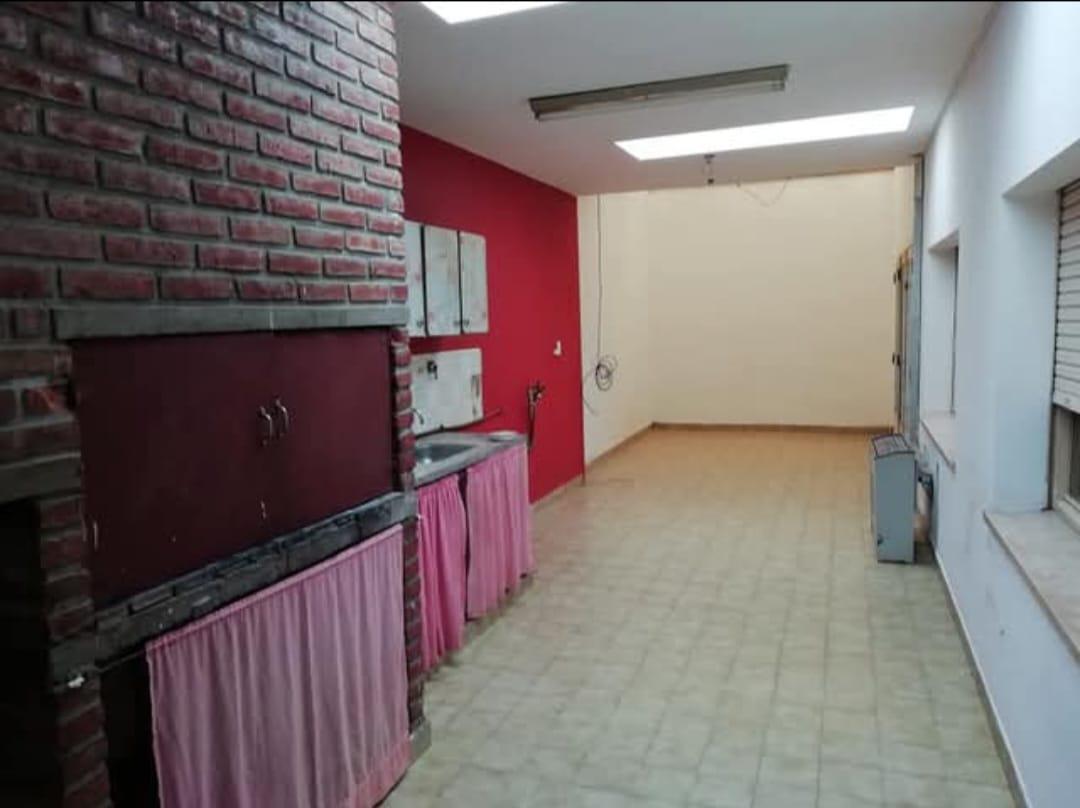 Casa semi céntrica 3 dormitorios, Trelew
