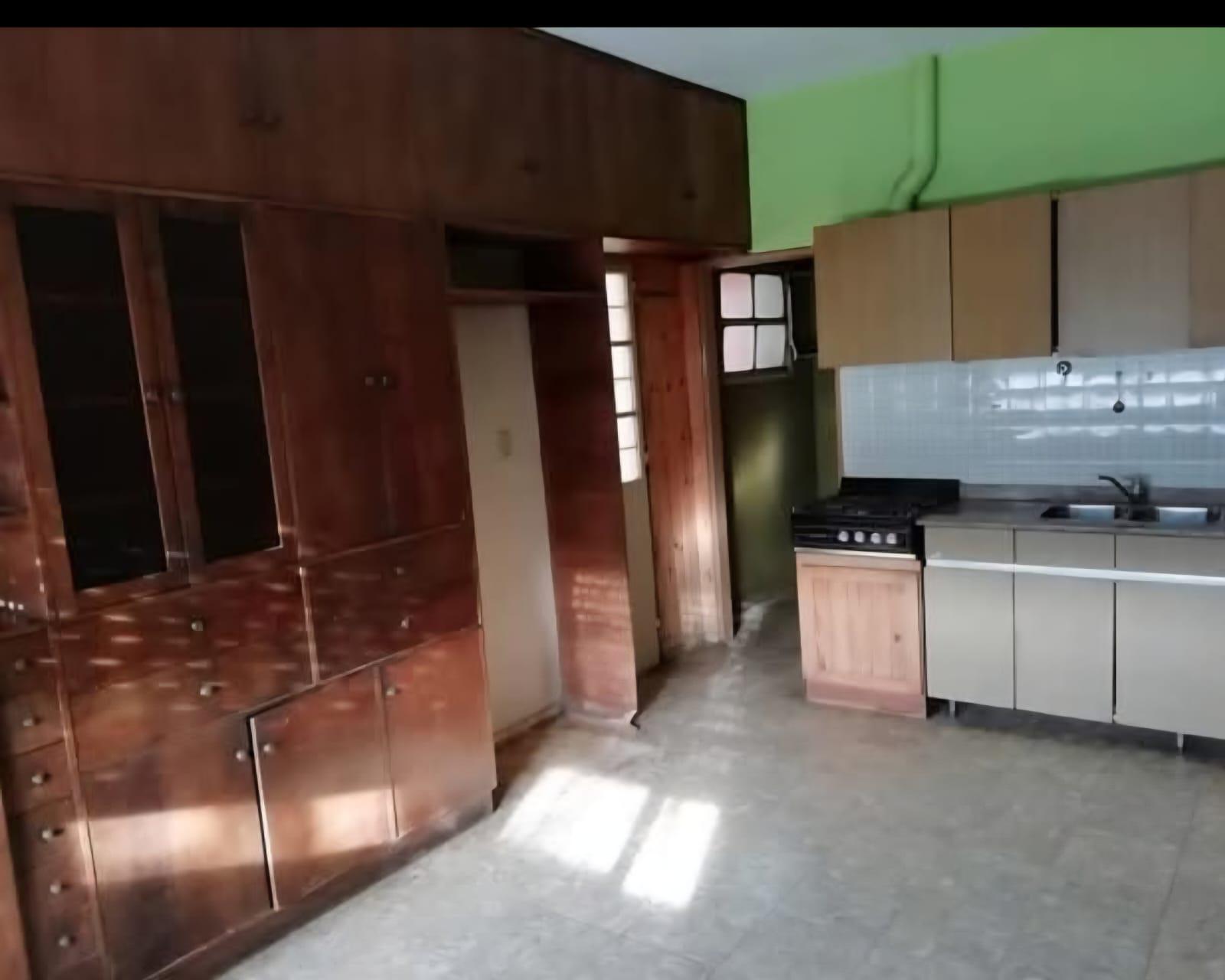 Casa semi céntrica 3 dormitorios, Trelew