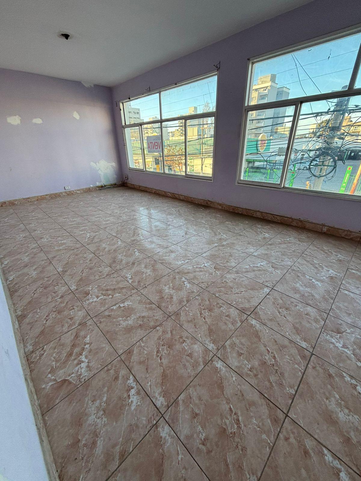 LOCALES COMERCIALES Y OFICINAS