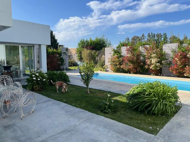 Casa residencial en venta ubicada en barrio