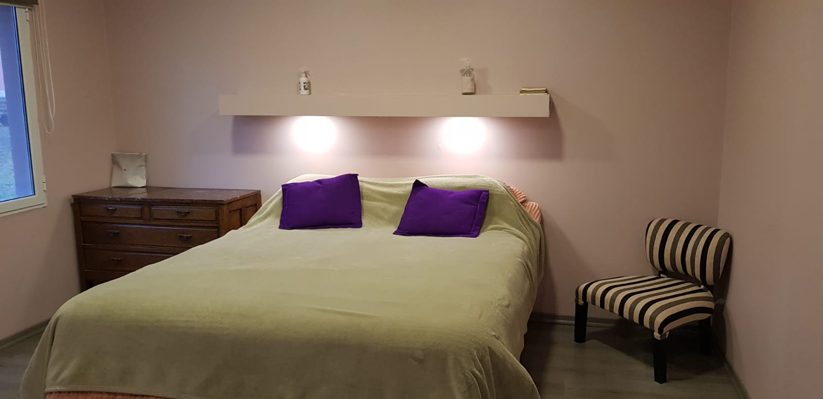 Casa en Rodaj Park: Un Encuentro entre la Naturaleza y la Conveniencia Urbana