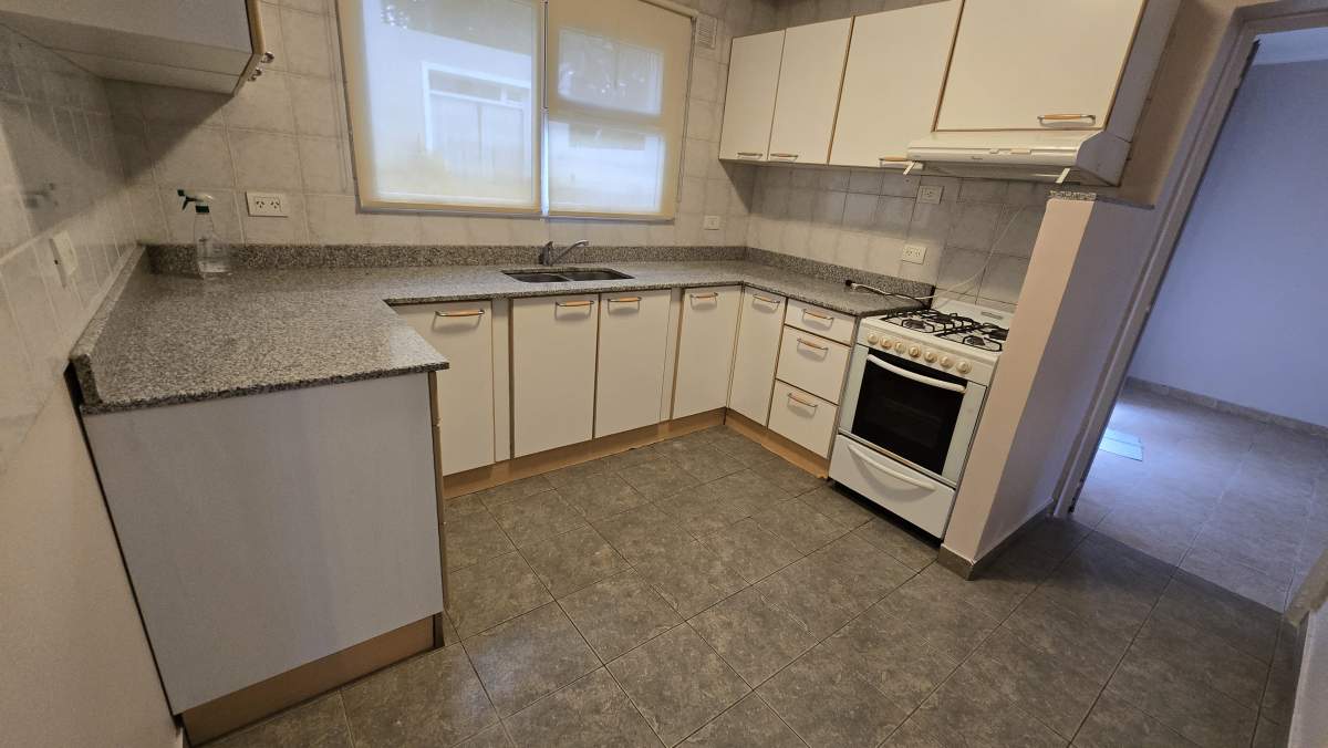 CASA EN VENTA 3 DORMITORIOS RADA TILLY