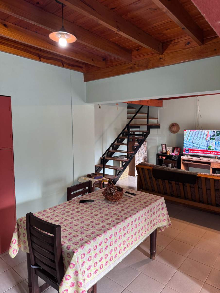 Casa en Venta - Oportunidad Única en Barrio Los Sauces, Esquel - Apta para crédito hipotecario.