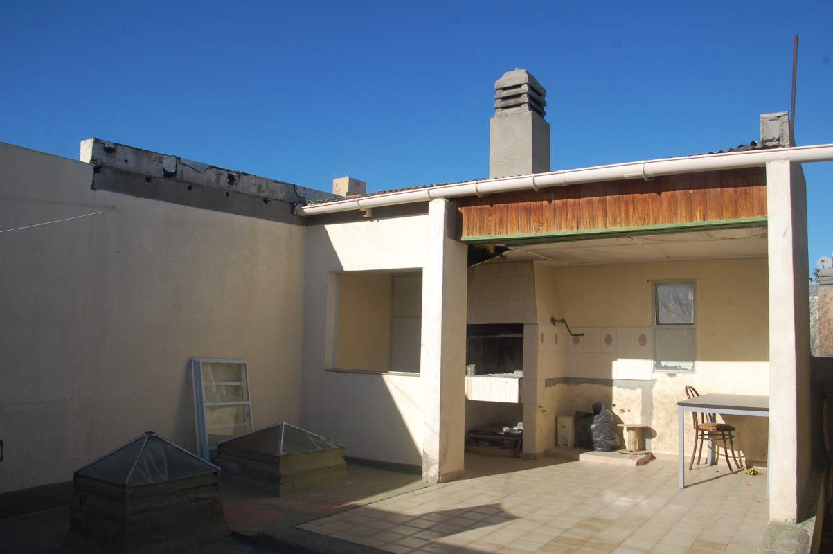 Casa  Dpto excelente ubicacion