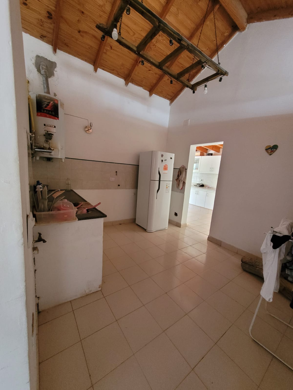 HERMOSA CASA EN BARRIO COVIMAR 4