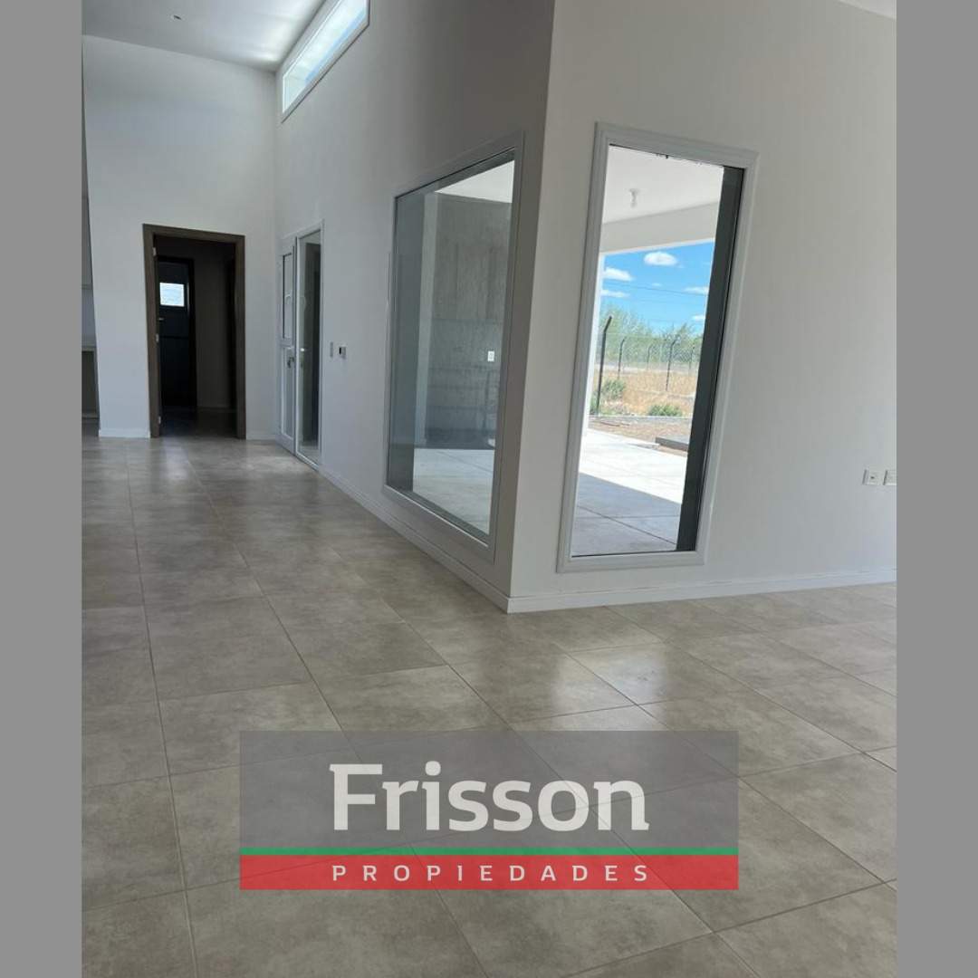 VENTA CASA A ESTRENAR BARRIO LAS MARGARITAS DOS
