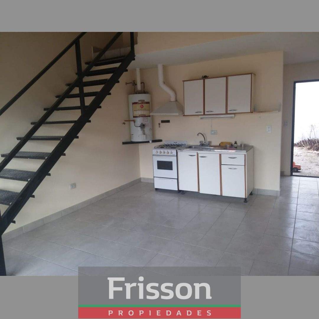 VENDO COMPLEJO DE DEPARTAMENTOS