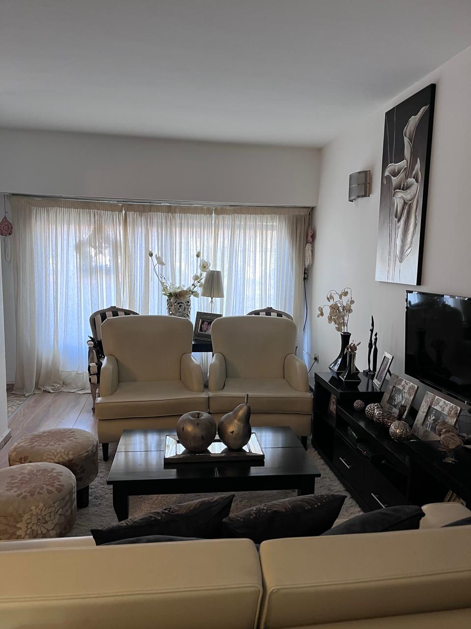 Casa y dos Duplex con vista al Mar.