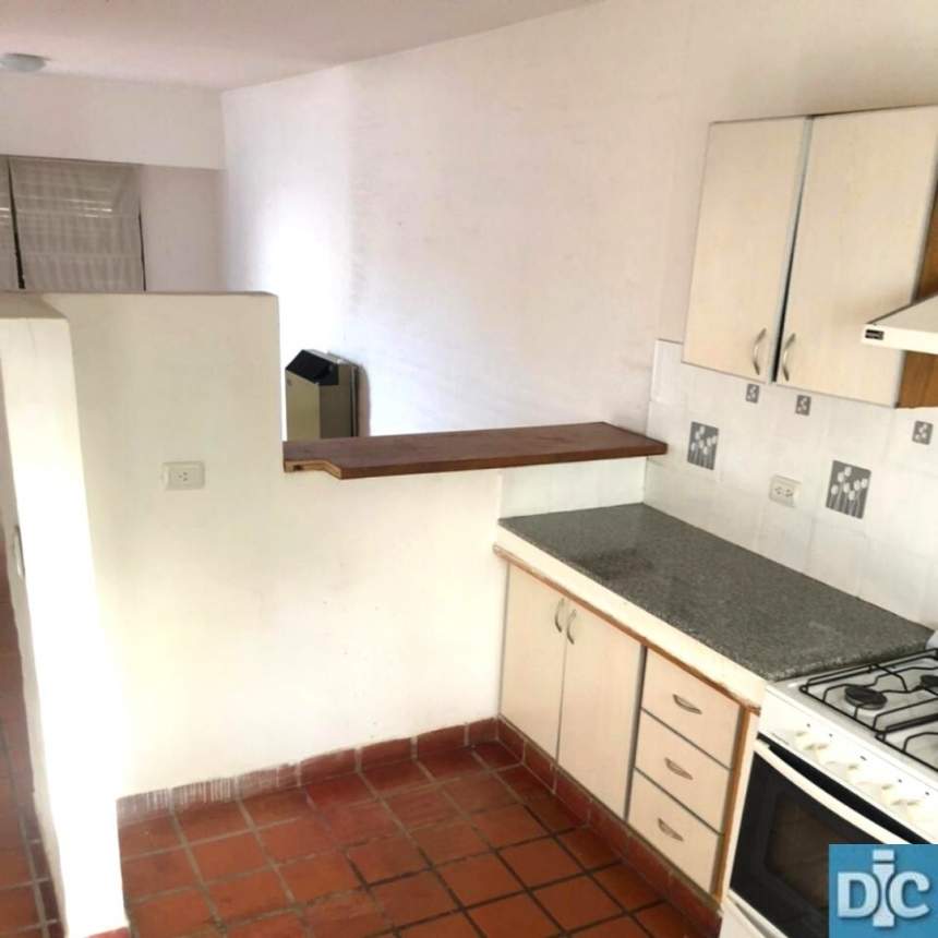 Casa de 2 Dormitorios con Patio.