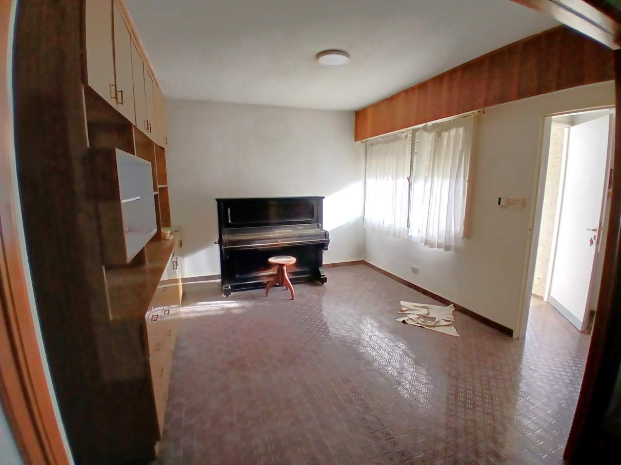 VENTA - CASA CON CONSULTORIO - DOLAVON