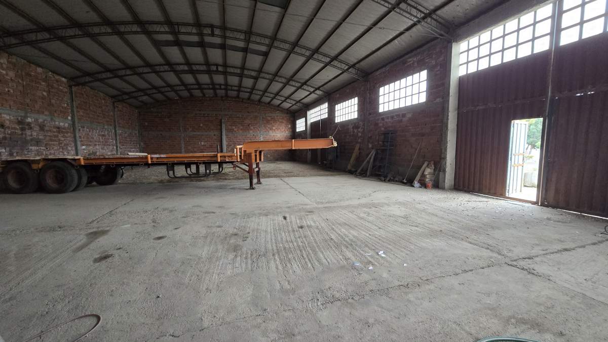 BASE INDUSTRIAL EN VENTA