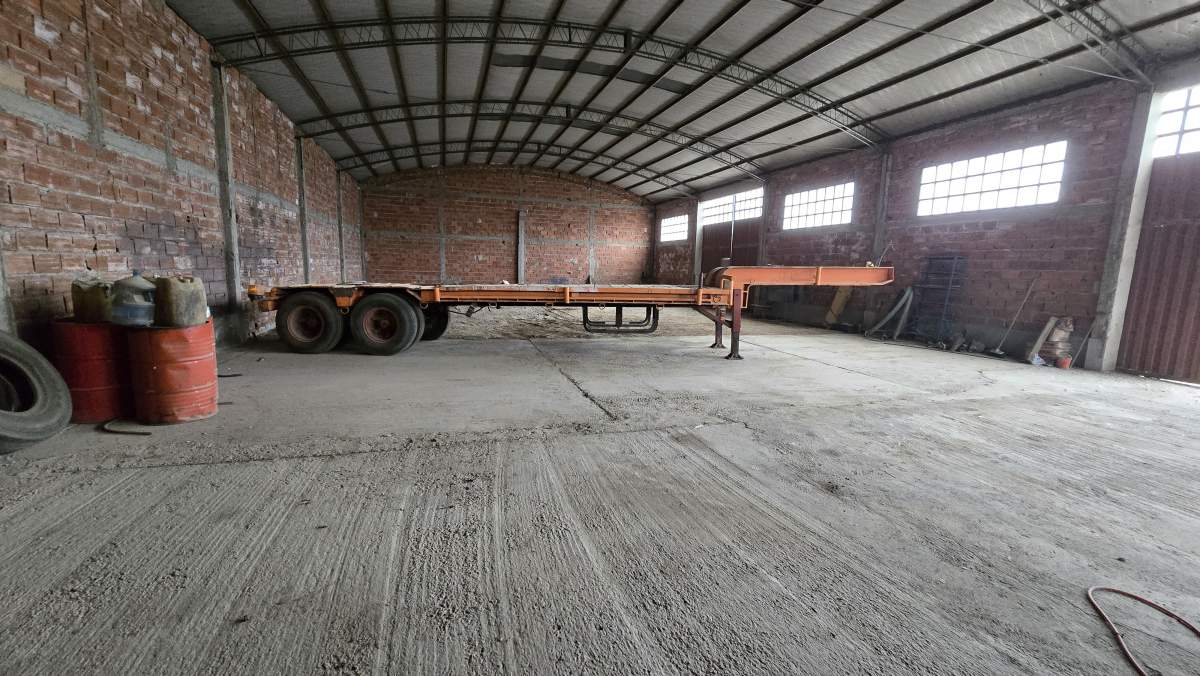 BASE INDUSTRIAL EN VENTA