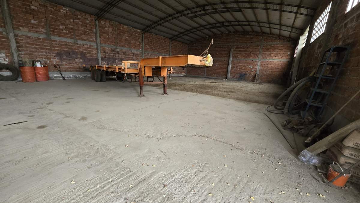 BASE INDUSTRIAL EN VENTA