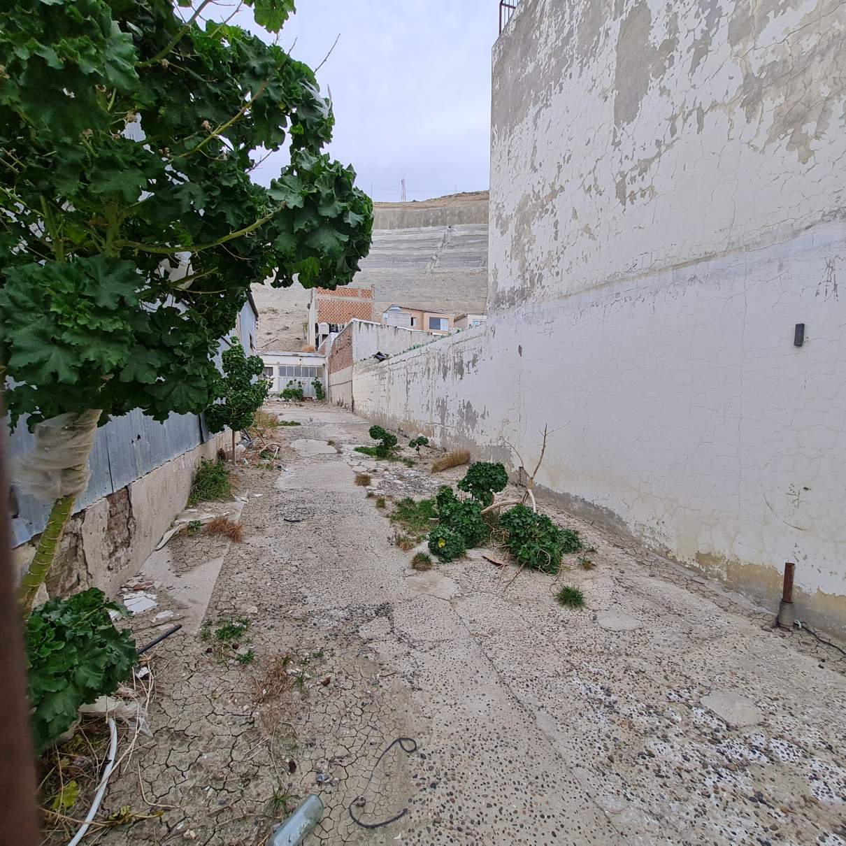 TERRENO CON GALPON EN VENTA CENTRICO