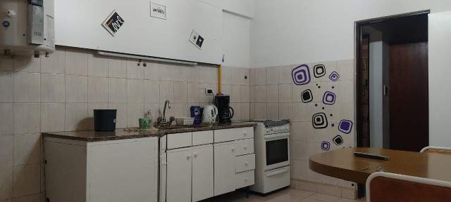 Complejo en venta(Local comercial, dos deptos)