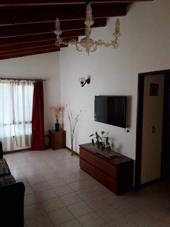 Complejo en venta(Local comercial, dos deptos)
