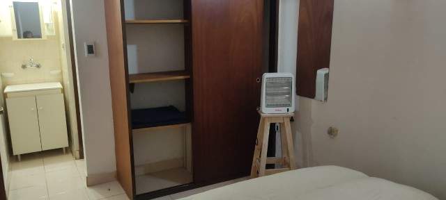 Complejo en venta(Local comercial, dos deptos)