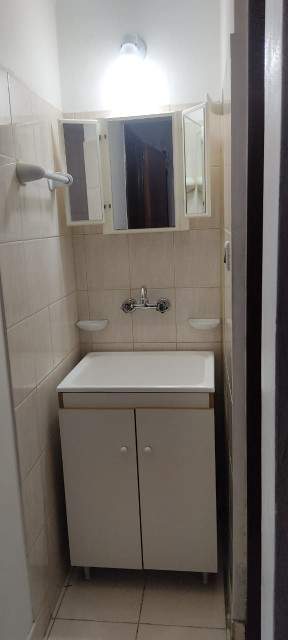 Complejo en venta(Local comercial, dos deptos)