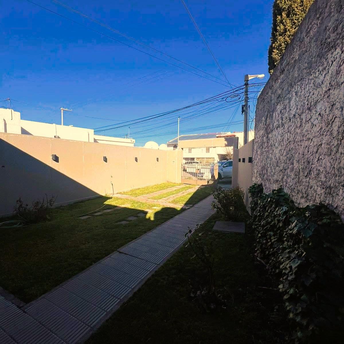 Práctica y Funcional Casa céntrica en venta