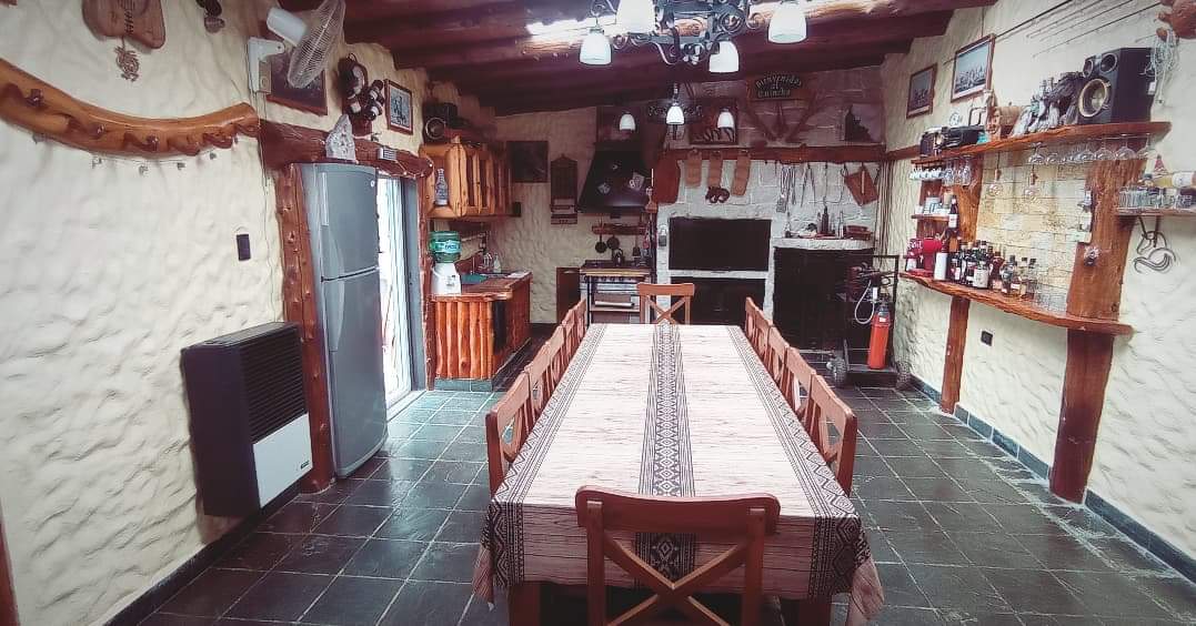 CASA de 3 DORMITORIOS - RAWSON