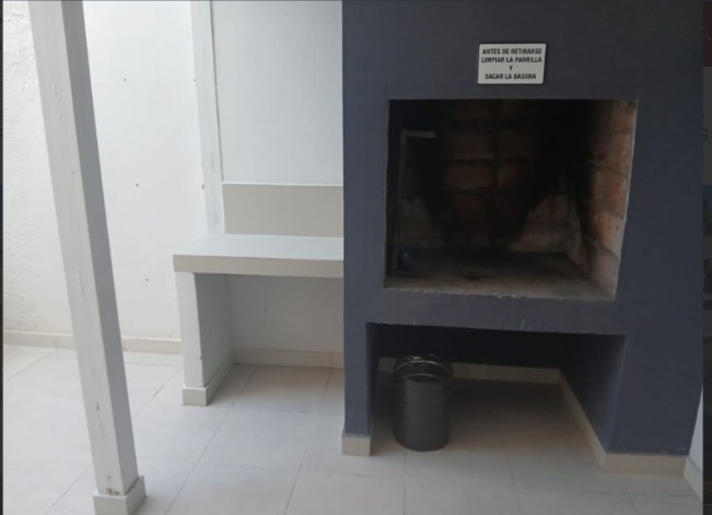 LOVE PARRY 34. COMPLEJO APTO  TEMPORARIO FUNCIONANDO. 6 DEPARTAMENTOS. USD 700.000