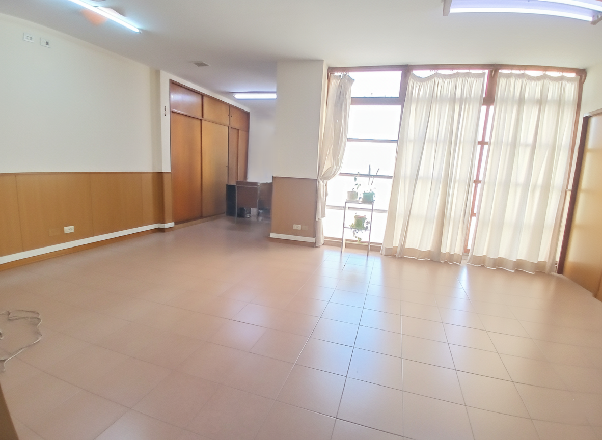 VENTA - OFICINA 154 m2 - TRELEW