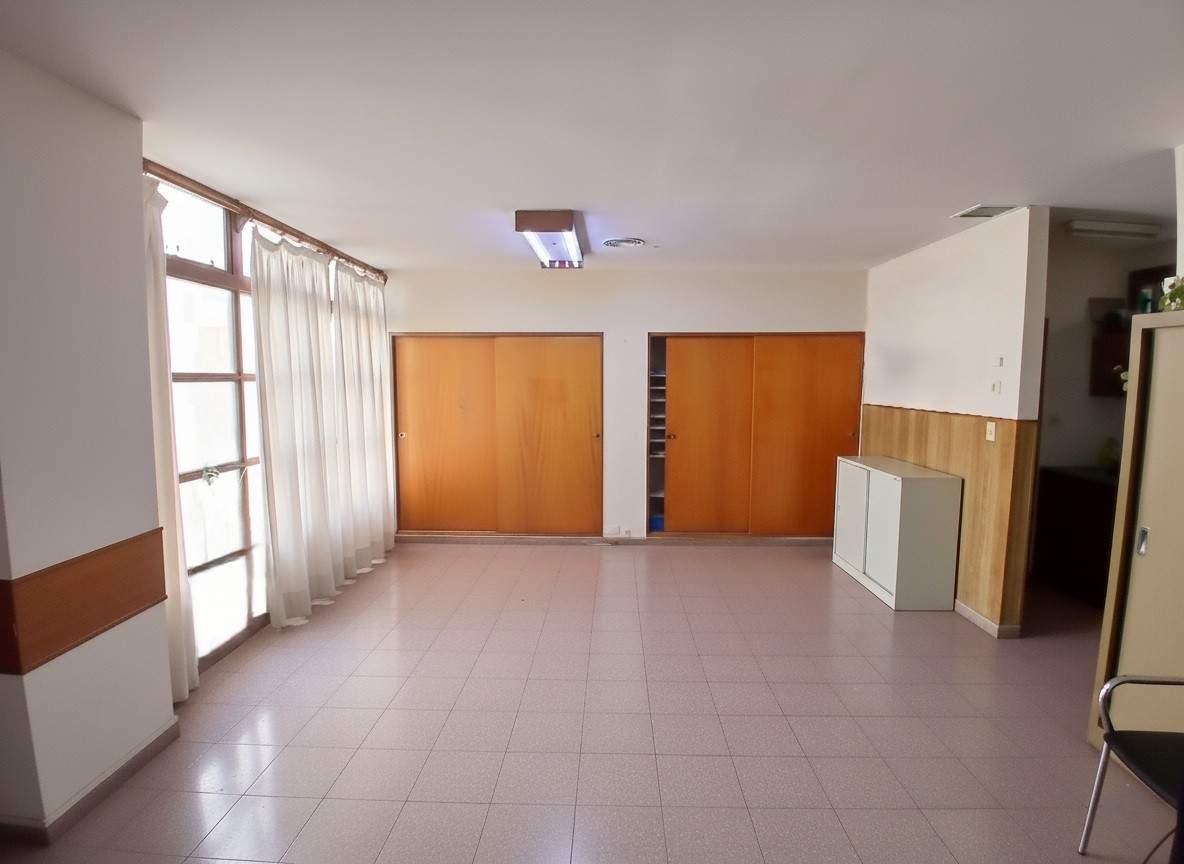 VENTA - OFICINA 154 m2 - TRELEW