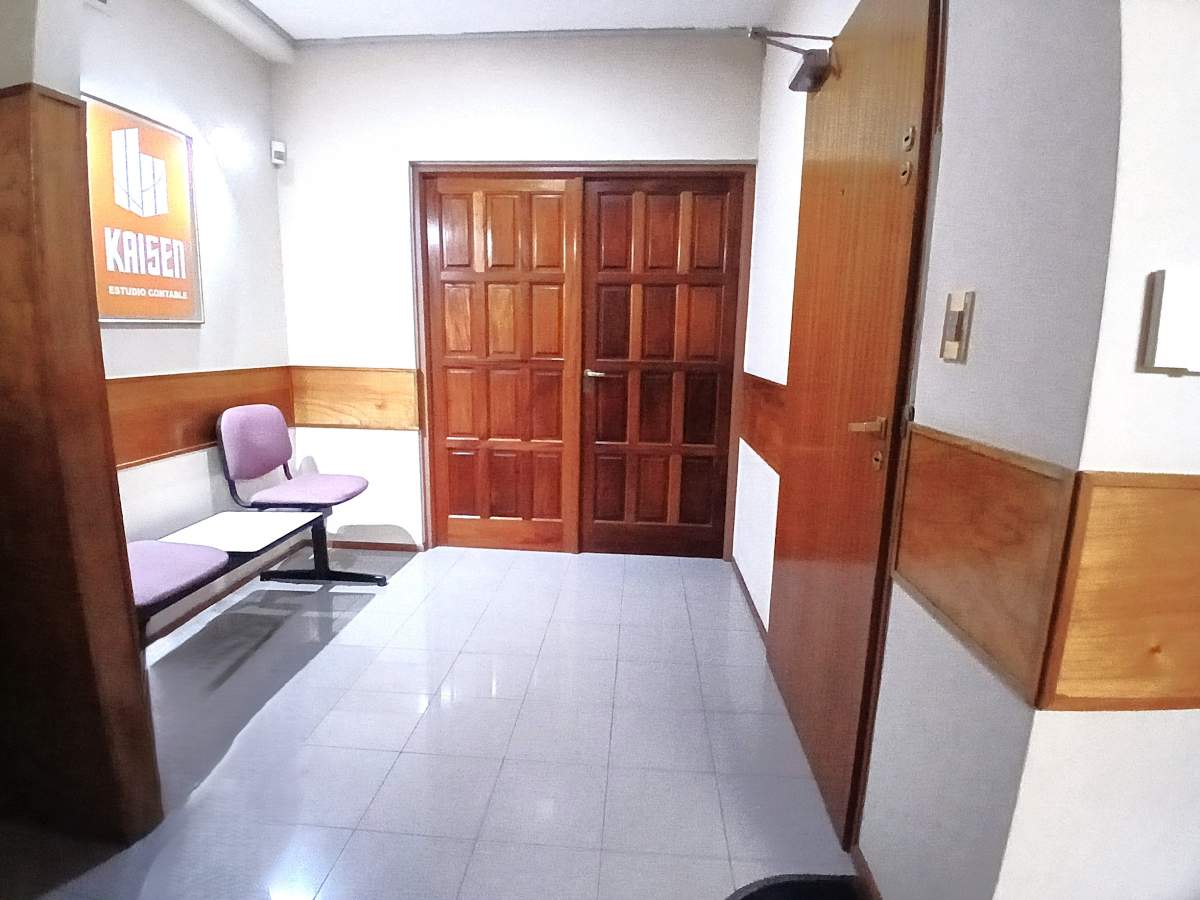VENTA - OFICINA 154 m2 - TRELEW