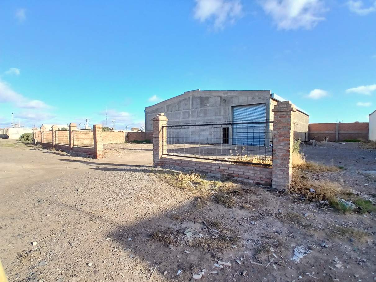 VENTA - GALPÓN  DEPOSITO 600m2 - TRELEW