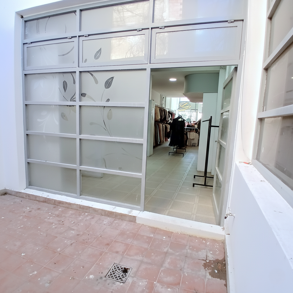 VENTA - LOCAL COMERCIAL150m2 - TRELEW