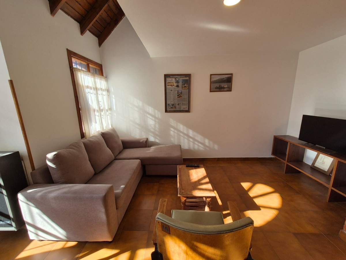 Casa centrica de dos dormitorios y dos baños