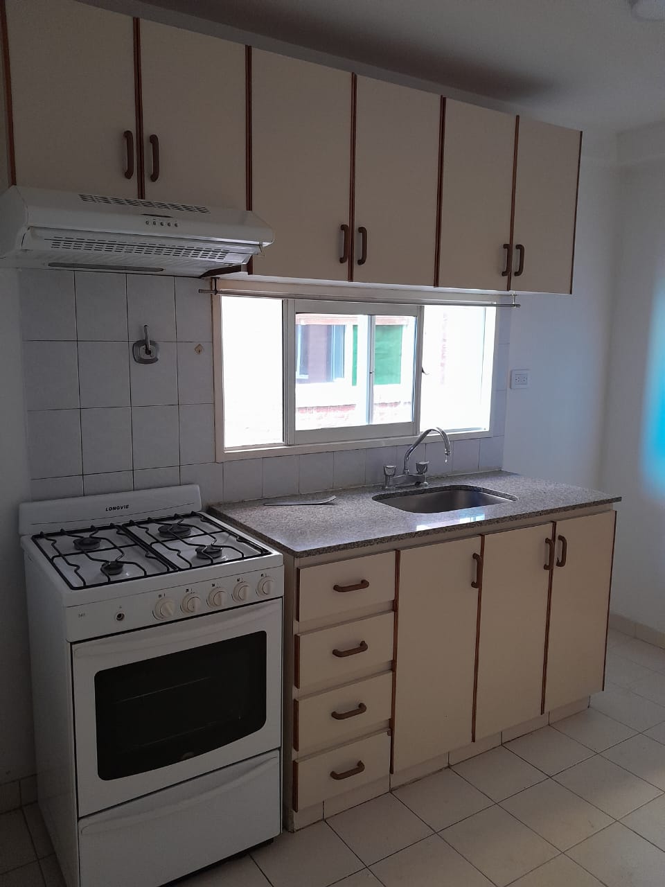 Venta hermoso Departamento de 4 ambientes en centro de Trelew