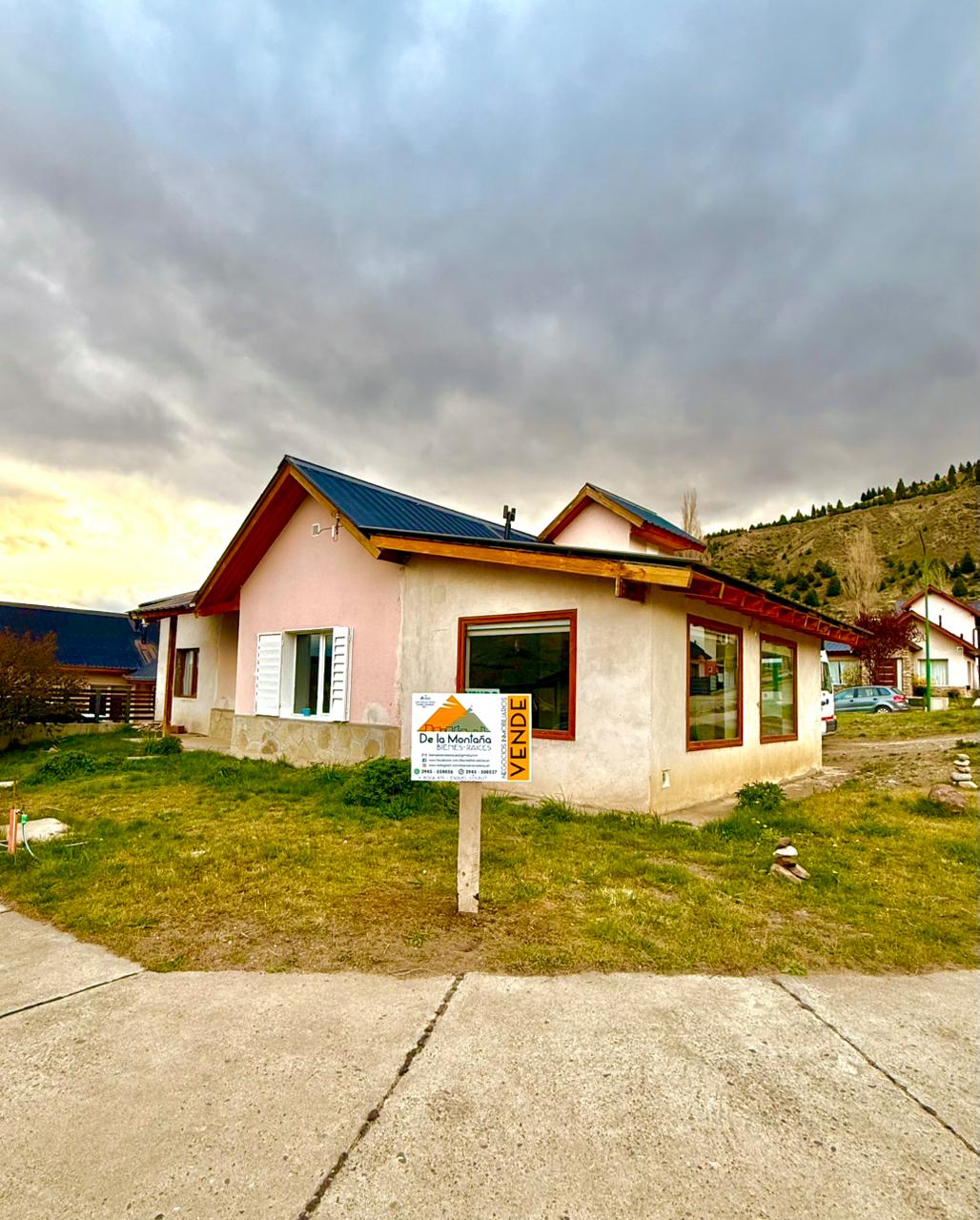 CASA EN VENTA ESQUEL