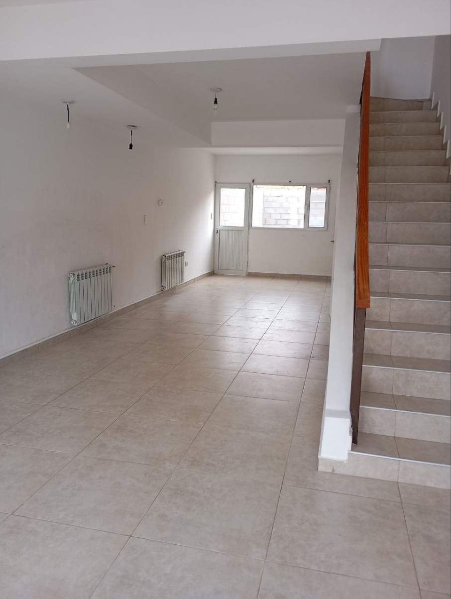 SE ALQUILA HERMOSO DUPLEX EN PLAYA UNION!