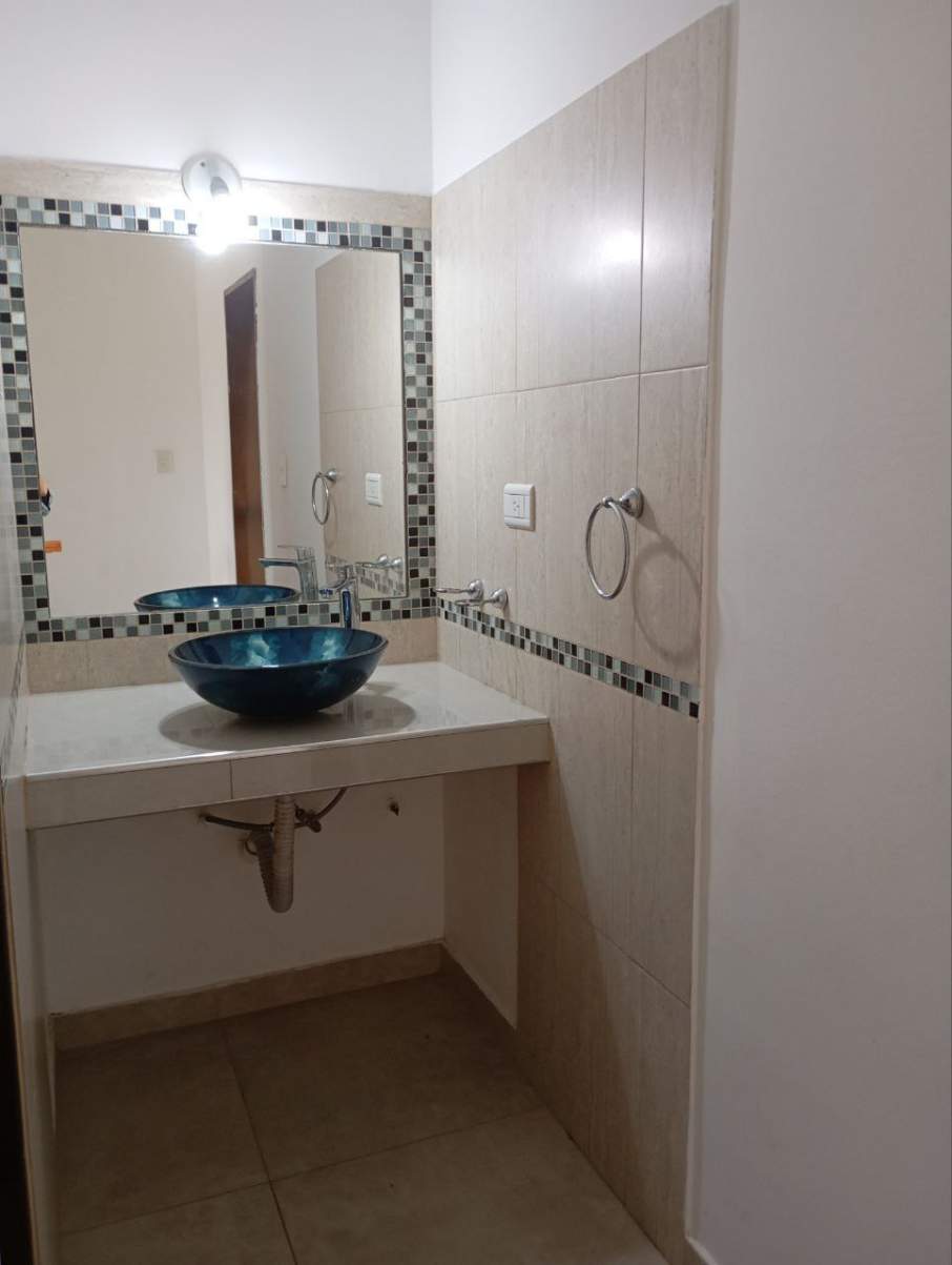 SE ALQUILA HERMOSO DUPLEX EN PLAYA UNION!