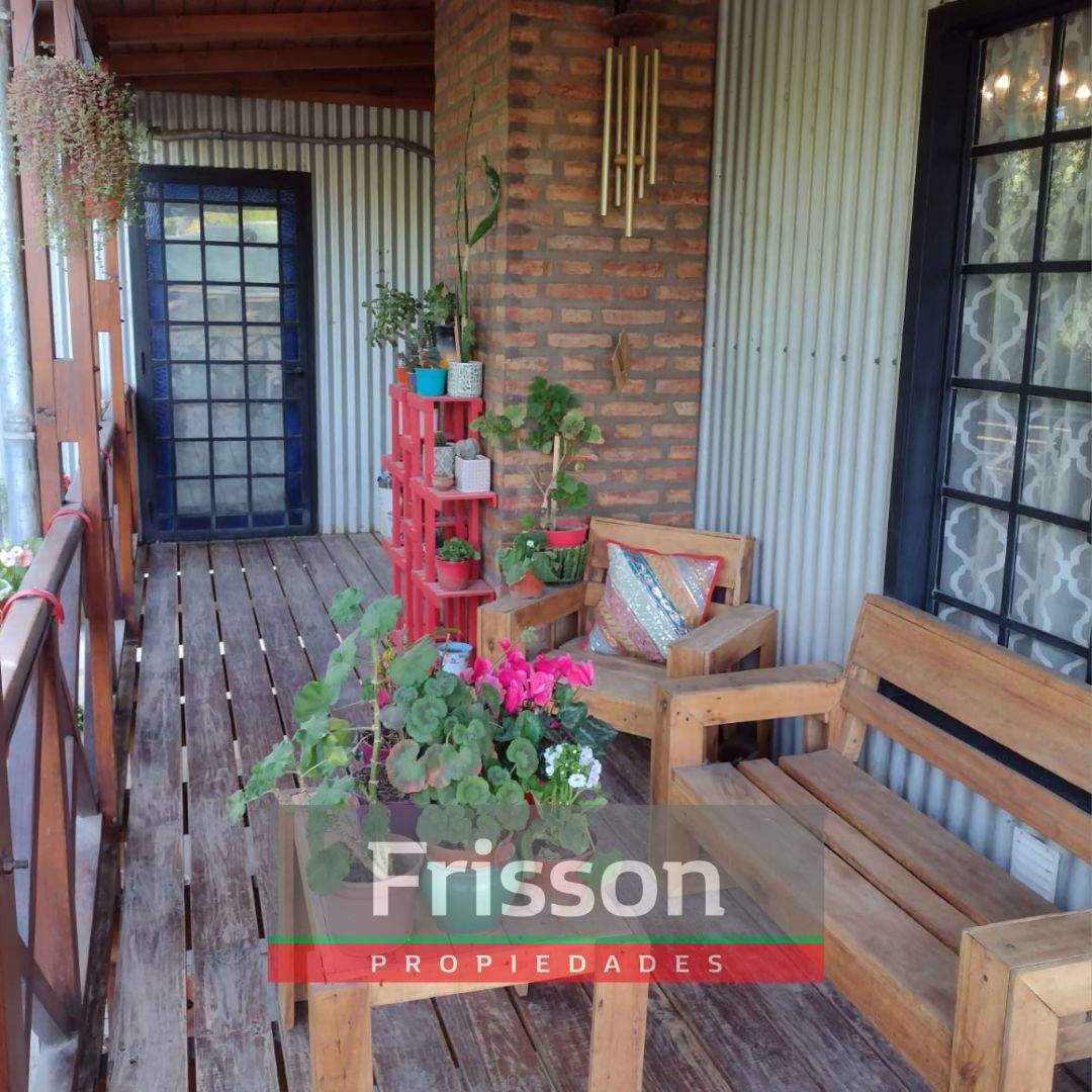 VENTA  Casa - Gaiman Con costa de canal