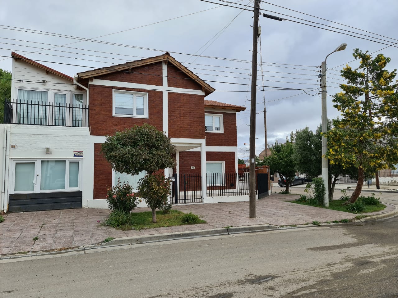 CASA EN ALQUILER 3 DORMITORIOS B PUEYRREDON