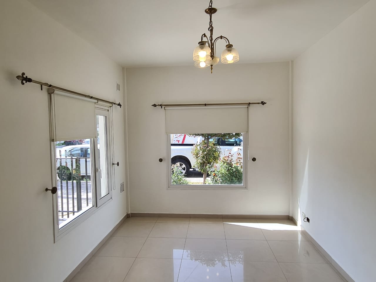 CASA EN ALQUILER 3 DORMITORIOS B PUEYRREDON