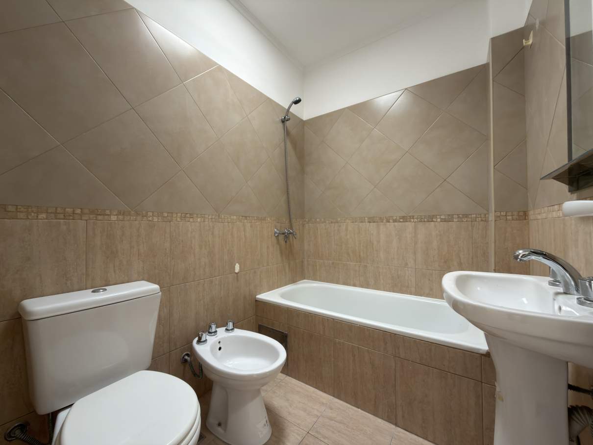 Oportunidad amplio duplex de 2 dormitorios