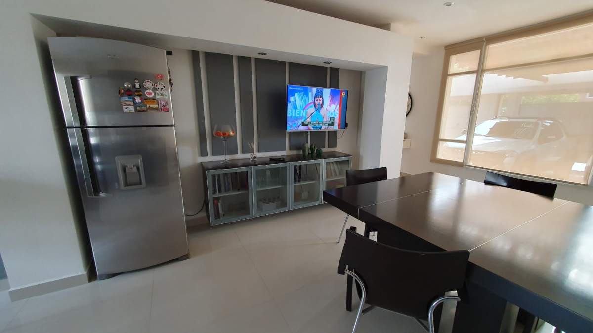 Casa 2 Dormitorios en B Los Sauces