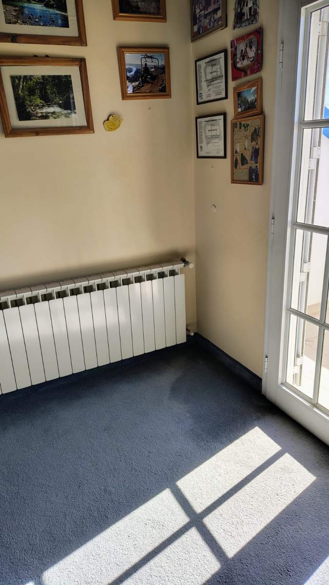 Triplex en venta  Cabot y Mitre Amplio y luminoso triplex de tres plantas, ubicado en la zona de Cabot y Mitre.