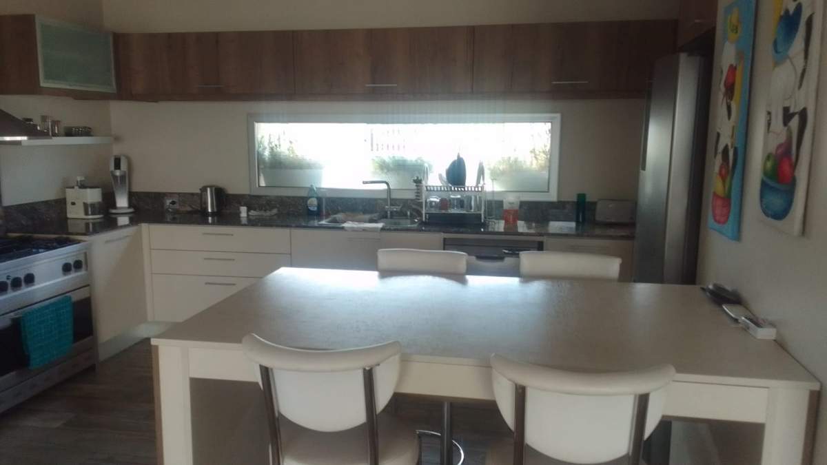 PELEGRINI Y LOS MARTIRES 2864 - SAN BENITO