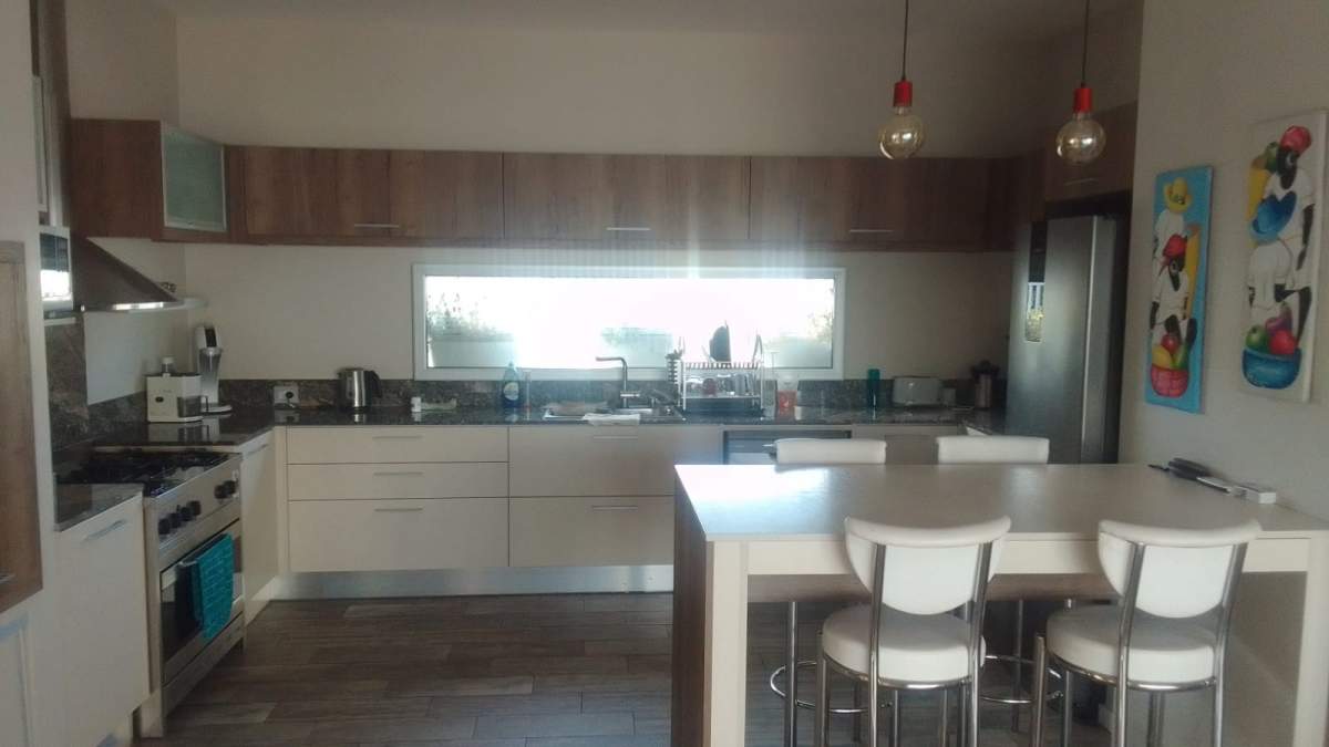 PELEGRINI Y LOS MARTIRES 2864 - SAN BENITO