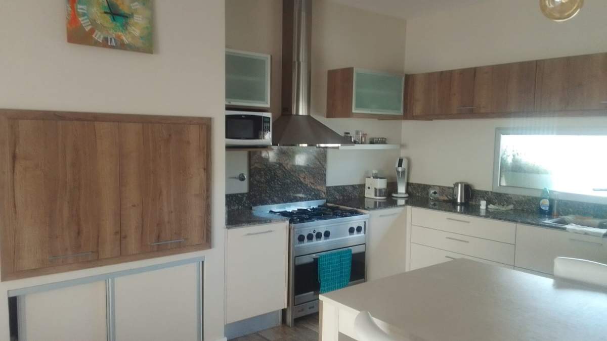 PELEGRINI Y LOS MARTIRES 2864 - SAN BENITO