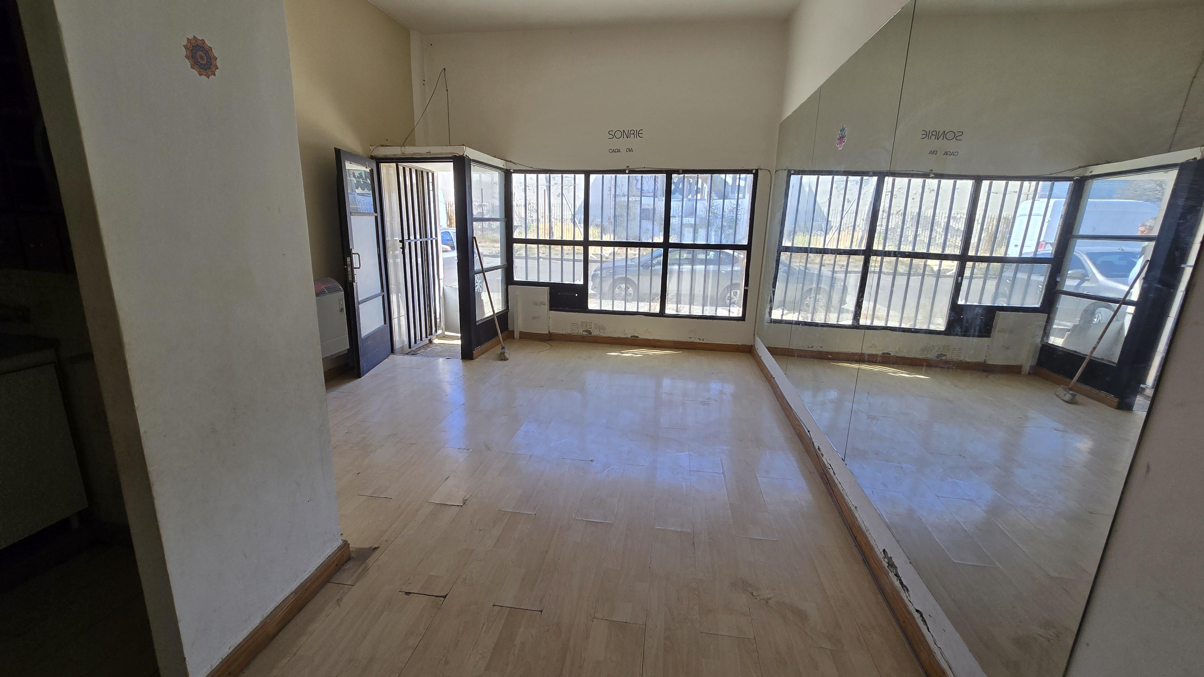 LOCAL EN VENTA BARRIO PUEYRREDON