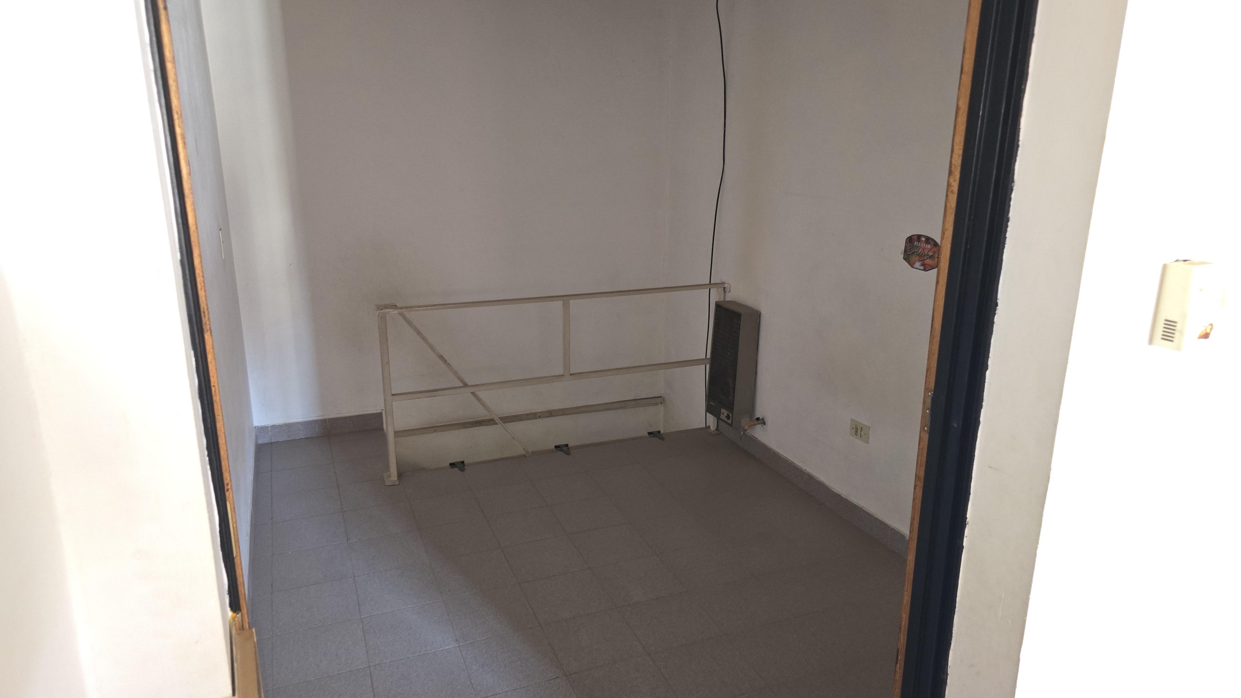 LOCAL EN VENTA BARRIO PUEYRREDON