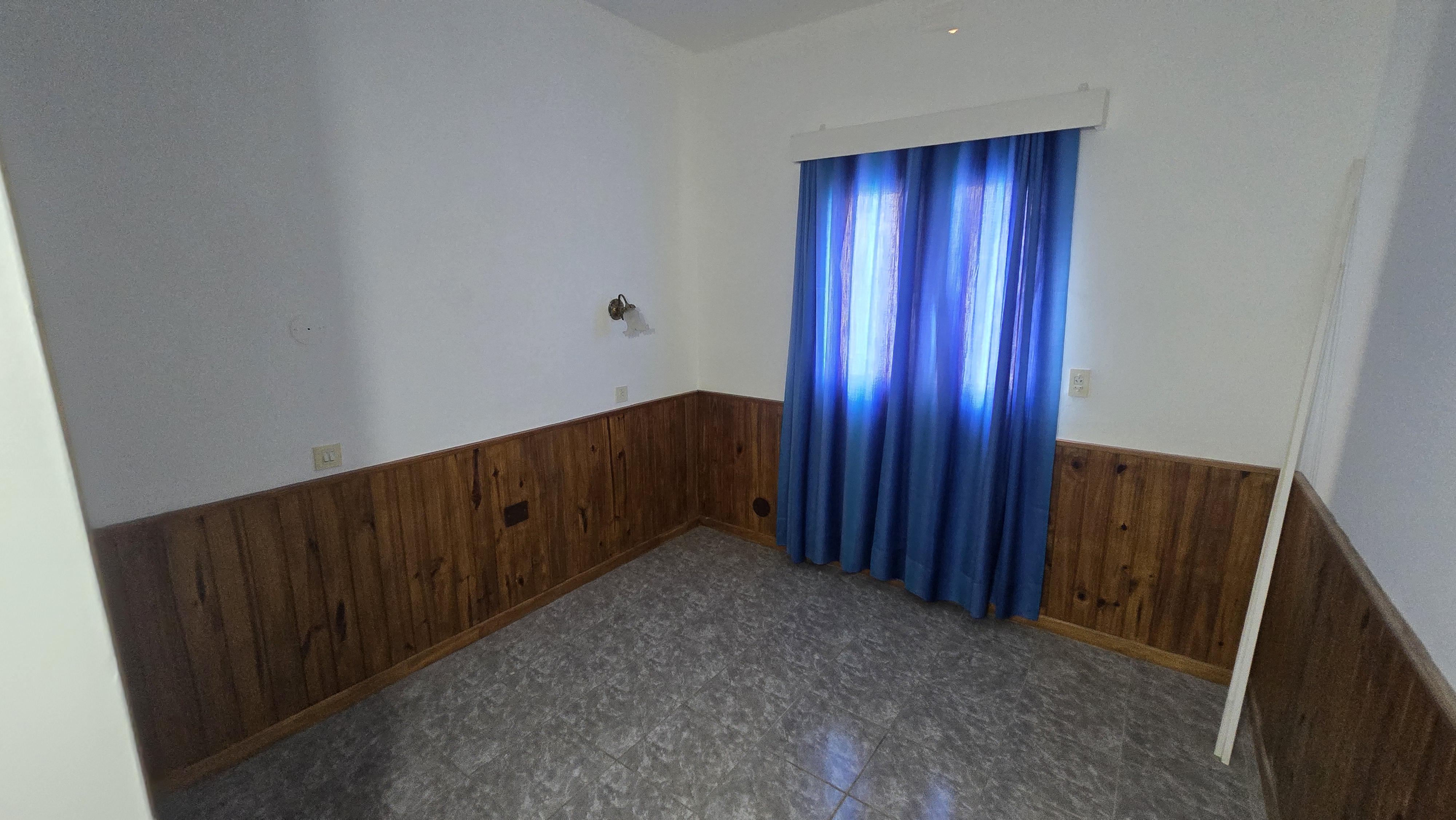 CASA EN ALQUILER 3 DORM BARRIO PUEYRREDON