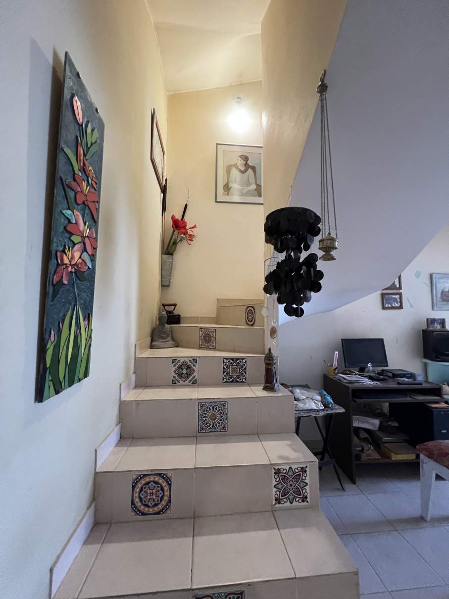 AMPLIO TRIPLEX CON PATIO DE 45M2