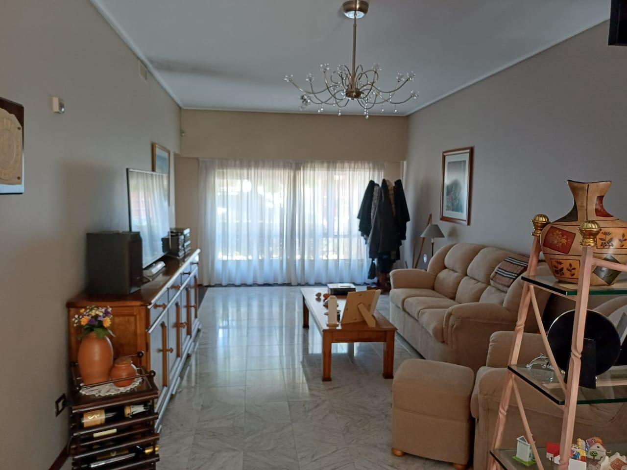 Casa En Venta - Trelew, Chubut