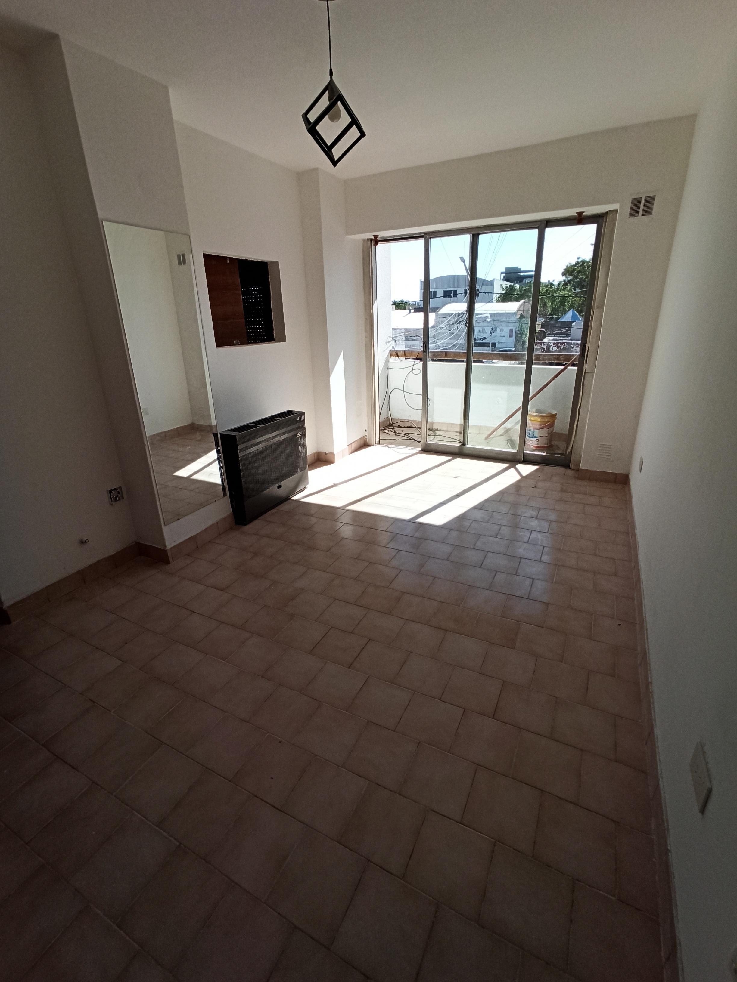 Departamento en venta 1 dormitorio con balcón. Centro-Trelew